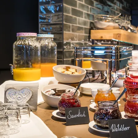 מלון Goldene Traube - By Neugart טראבן-טרארבאך