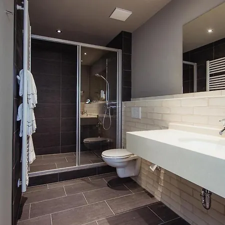 Goldene Traube - By Neugart 特拉本特拉巴赫