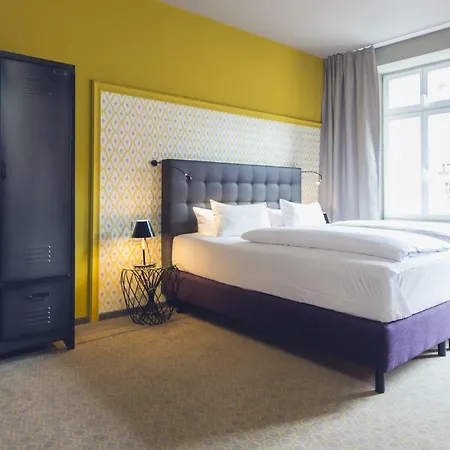 Goldene Traube - By Neugart מלון