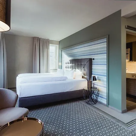 酒店 Goldene Traube - By Neugart 特拉本特拉巴赫