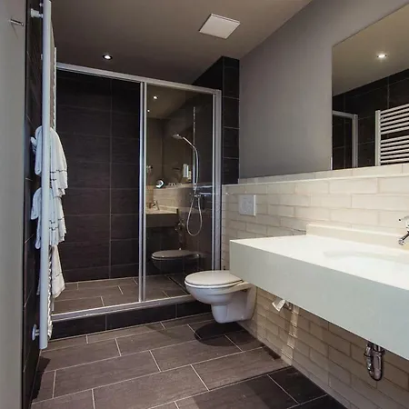 酒店 Goldene Traube - By Neugart 特拉本特拉巴赫