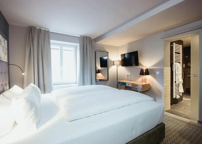 Goldene Traube - By Neugart 3*